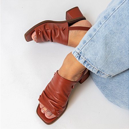 Sandália Salto Bloco Dulce Venutti (Terracota)