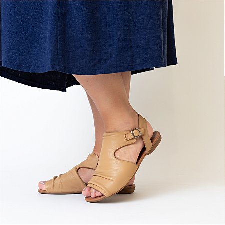 Sandália Rasteira Cláudia Venutti (Cashemere)