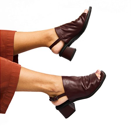 Sandália Salto Bloco Mônica Venutti (Vinho)