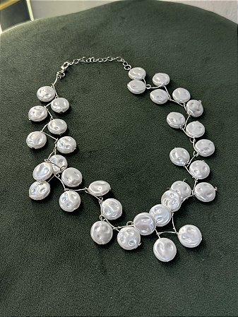 Colar Pérolas Amendoadas