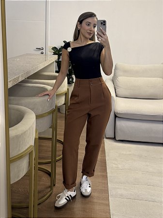 Calça Cenoura Caramelo