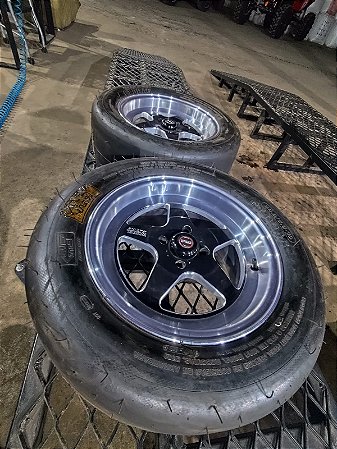 Par de roda RTS - 8 Pol furação 4x100 + Pneus CT DRAG AG 24.5x8 - 15