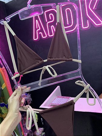 DUPLICADO - LIVE BIQUÍNI CORTININHA MIA OFF/ MARROM PRONTA ENTREGA