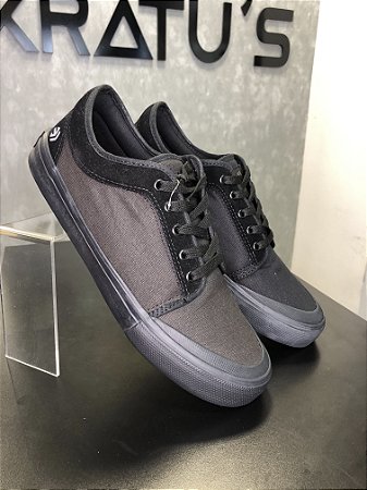 TENIS  BACKSIDE BLACK