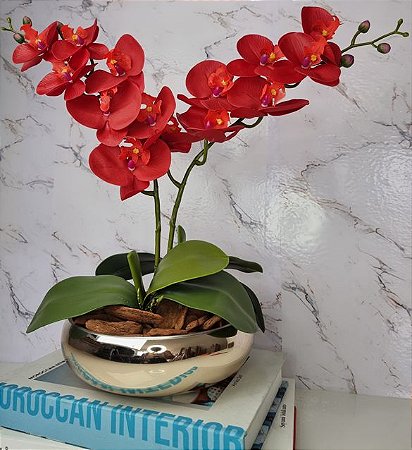 Arranjo Com 2 Orquídeas Vermelha Vaso Dourado 22cm