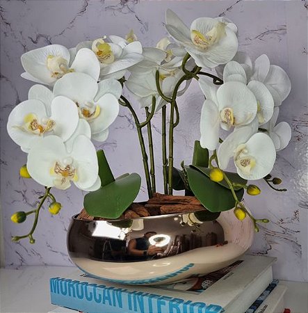 Arranjo Com 4 Orquídeas Branco Vaso Dourado 28cm