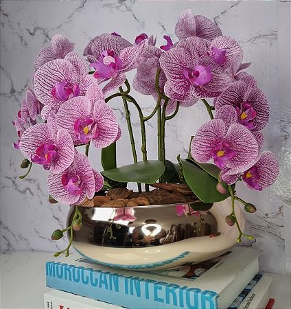 Arranjo Com 4 Orquídeas Violeta Vaso Dourado 28cm