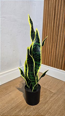 Planta Artificial Árvore Espada de São Jorge 55cm Para Casa, Escritório, Jardim, Decoração
