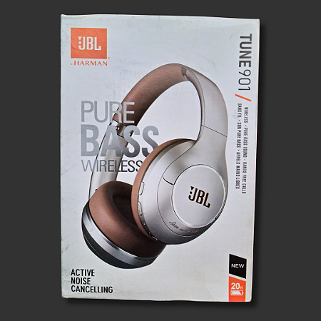 Fone de ouvido sem fio JBL Pure Bass Tune 901