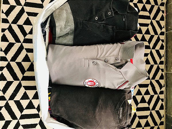 220 peças Camisetas e Bermudas masculinas  - 2° qualidade