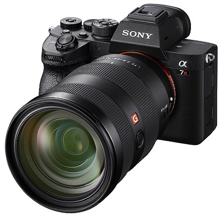 Câmera Sony Alpha A7 IV + Lente 28-70 mm f/3.5-5.6