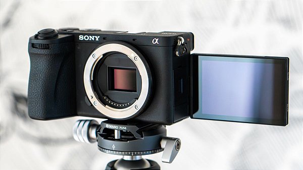 Câmera Sony a6700 Mirrorless (Corpo)