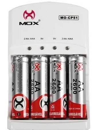 Carregador com 4 pilhas AA marca mox