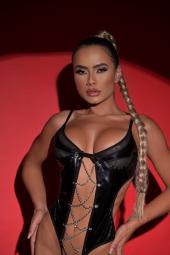 BODY EM VINIL C/ DETALHE DE CORRENTES - COR PRETA - TAMANHO G