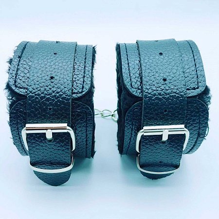 ALGEMAS COURO SINTÉTICO E PELÚCIA - COR PRETA