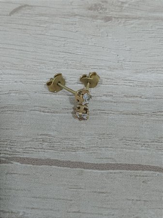 Brinco quadrado zircônia 2 mm