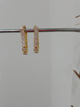 Brinco zircônia carré