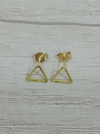 Brinco triângulo vazado