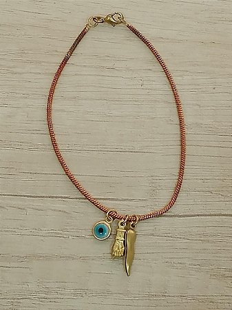 Pulseira rabo de rato fina com figa, olho grego e pimenta