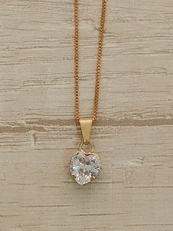 Gargantilha com pingente em coração