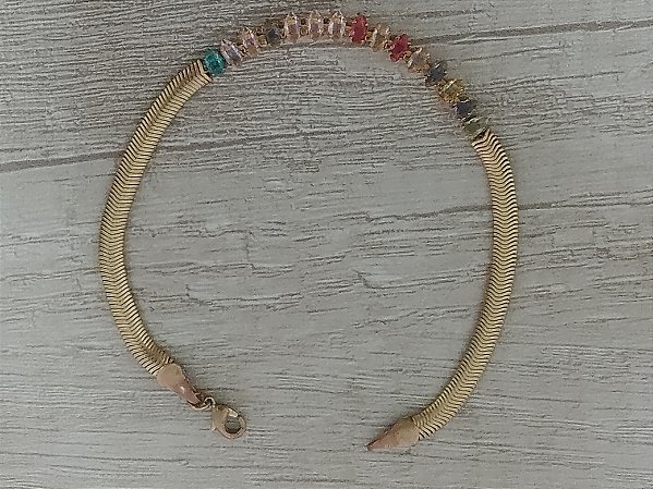 Pulseira em malha com navete colorida