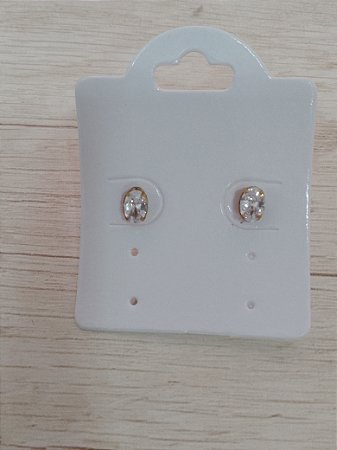 Brinco zircônia oval 4x6mm