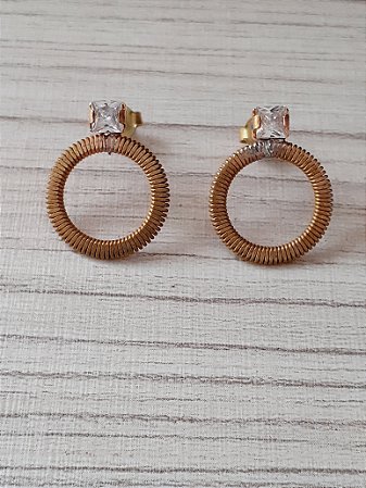 Brinco redondo com zirconia
