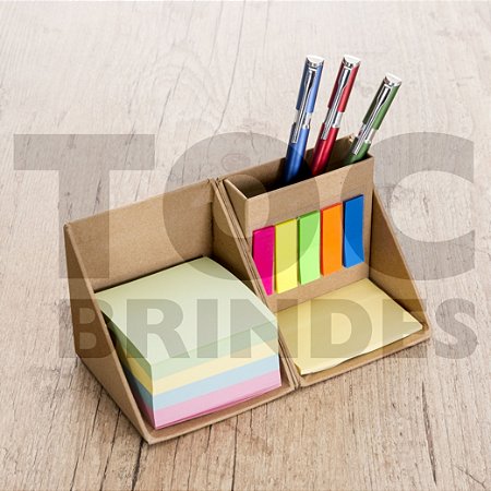Bloco para anotações formato cubo, com folhas coloridas, autoadesivos e porta canetas