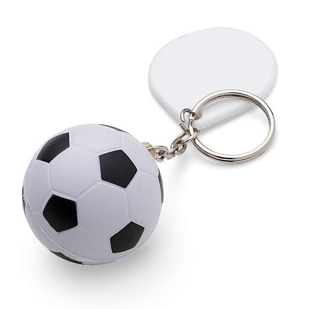 Chaveiro em espuma, anti stress, formato de bola de futebol, acompanham uma placa branca plástica em formato de uma gota, correntinha e argola