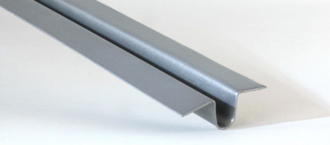 Perfil "T" galvanizado para forro de PVC - (venda por barra de 6m)
