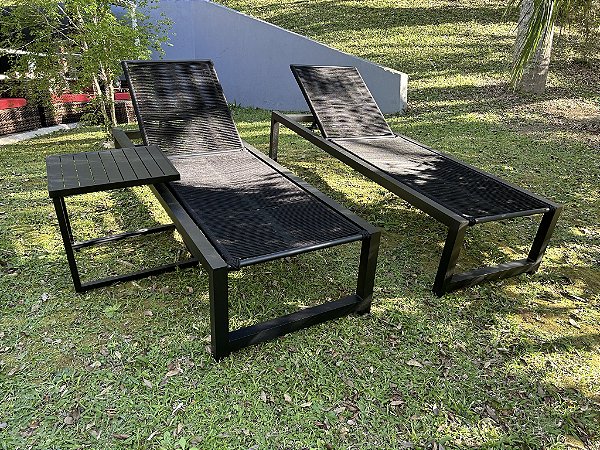 Conjunto de espreguiçadeira Noronha com mesa lateral by DeckDecor