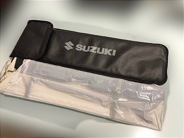 Triângulo original Suzuki - Com capa em couro