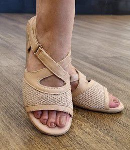 SANDÁLIA CONFORT 46849  NUDE / MALHA NUDE / FECHO EM VELCRO / PALMILHA MACIA COM MEMÓRIA E AMORTECIMENTO / MELHOR ABSORÇÃO.