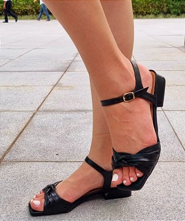 SANDÁLIA EM COURO 224705 PRETO