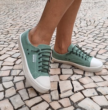 TÊNIS EM LINHO 9810 VERDE ESTONADO / CADARÇO EM ELÁSTICO QUE FACILITA O CALCE