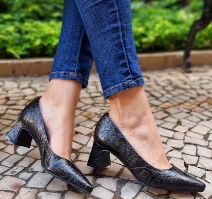 SCARPIN 548001 PRETO VINTAGE TEXTURIZADO