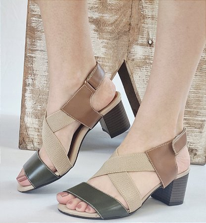 SANDÁLIA EM COURO 981819 MILITAR / CARAMELO