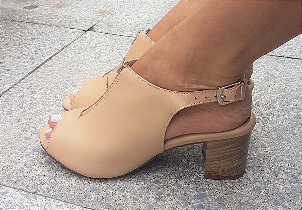 SANDÁLIA CONFORTO EM COURO 981362 NUDE