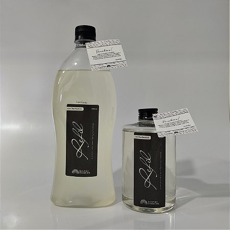 Refil aromatizador de ambiente - 500ml ou 1000ml - contém óleo essencial em sua composição. Acompanha kit de varetas