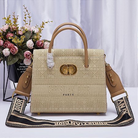 dior store bolsa