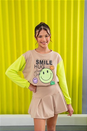 Conjunto shorts saia e blusa nude moletinho smile