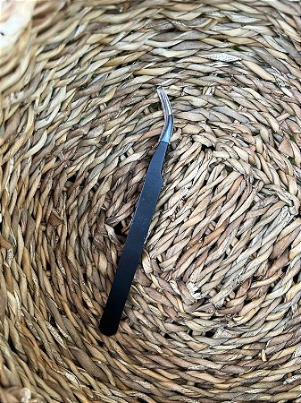 Pinça Curva Cabo Preto