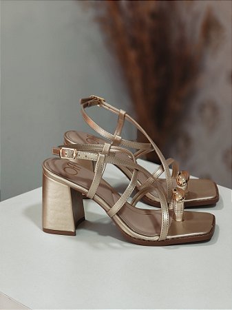 SANDÁLIA FEMININA  SALTO BLOCO GLOW  OURO LIGHT