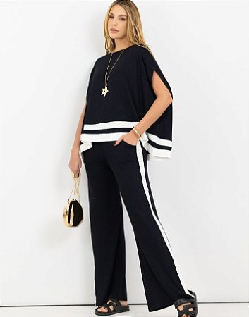 Conjunto Bicolor Preto de Branco Modern Chic – Blusa Ampla e Calça com Listras tamanho G