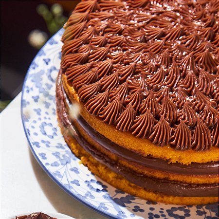 Naked Cake Cenoura com Brigadeiro