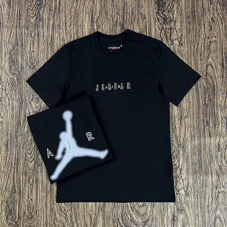 Camiseta Nike Air Jordan Essentials Preta