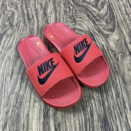 Chinelo Nike Victori Vermelho