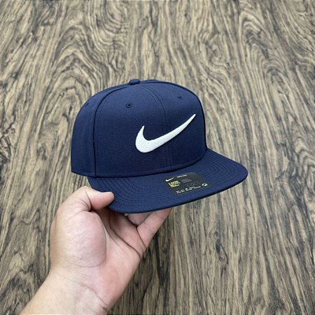 Boné Nike Aba Reta Swoosh Azul Marinho
