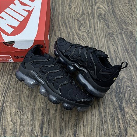 Tenis Nike Vapormax Plus SE Black Top Store