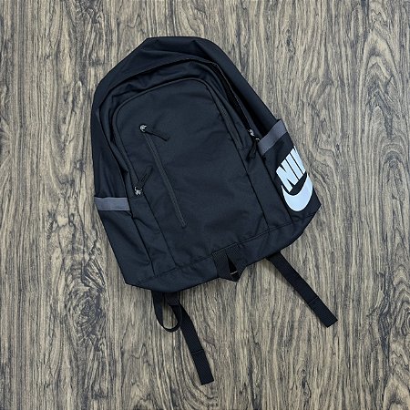 Mochila Nike Logo Lateral 24L